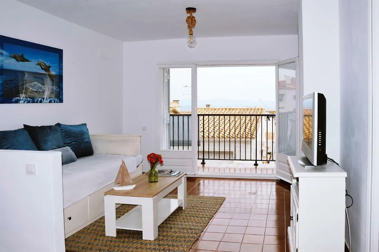 Coco Apt Renovated And With Seaview L'Escala Spain