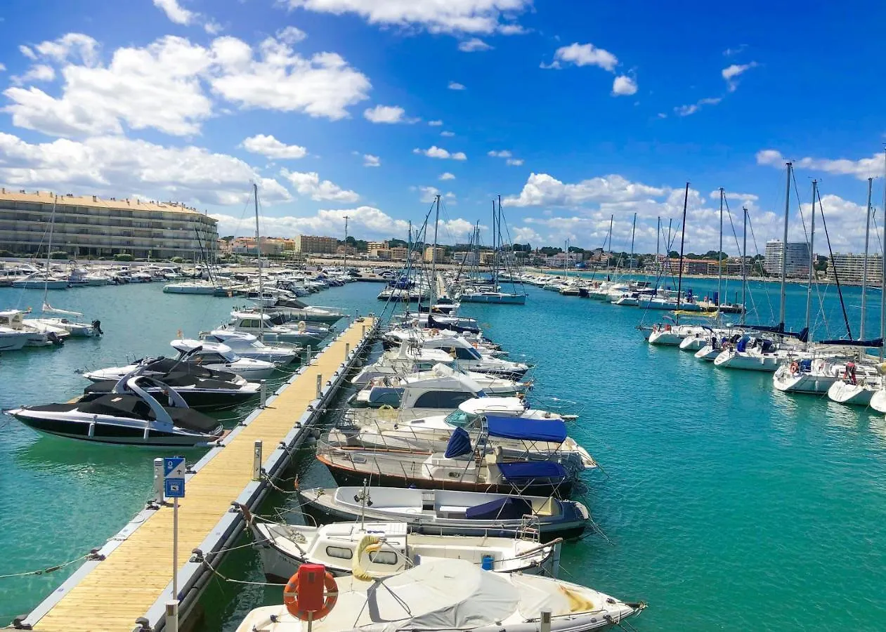 Coco Apt Renovated And With Seaview L'Escala 0*,  Spain